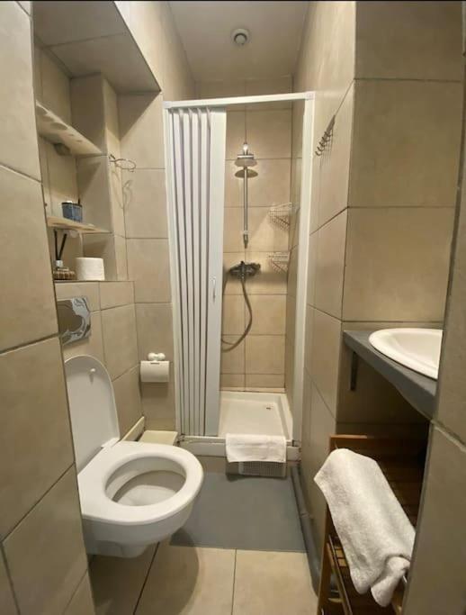 Studio Confortable -Musee Grevin - Musee Du Louvre - Grand Boulevard - 2 Pers Apartment Paris Exterior photo