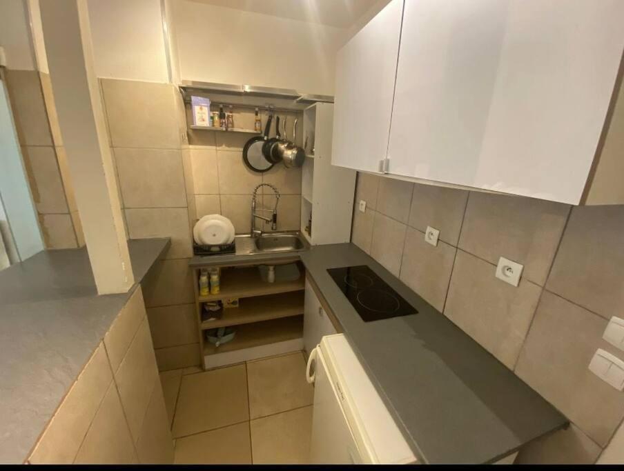 Studio Confortable -Musee Grevin - Musee Du Louvre - Grand Boulevard - 2 Pers Apartment Paris Exterior photo